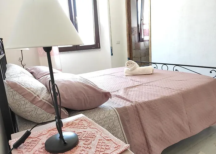 L'ajaccio Oda ve Kahvaltı 4*