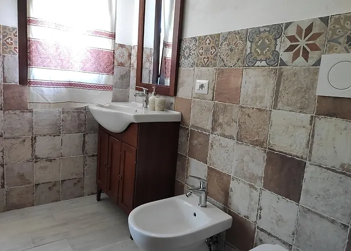 L'ajaccio Oda ve Kahvaltı La Maddalena (Sassari)